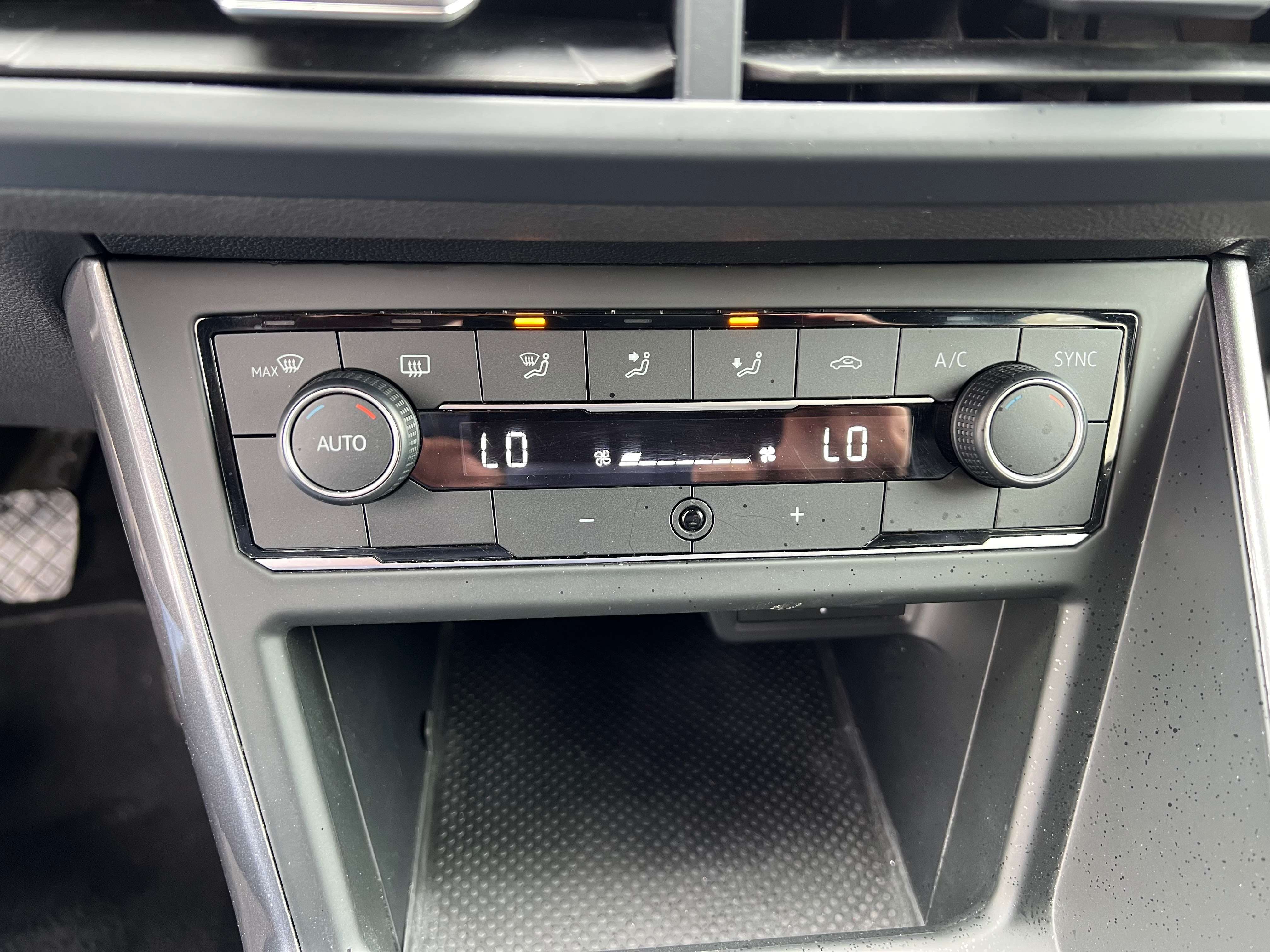 Volkswagen Polo Polo 1.0 TSi R-LINE Garantie 1 An.