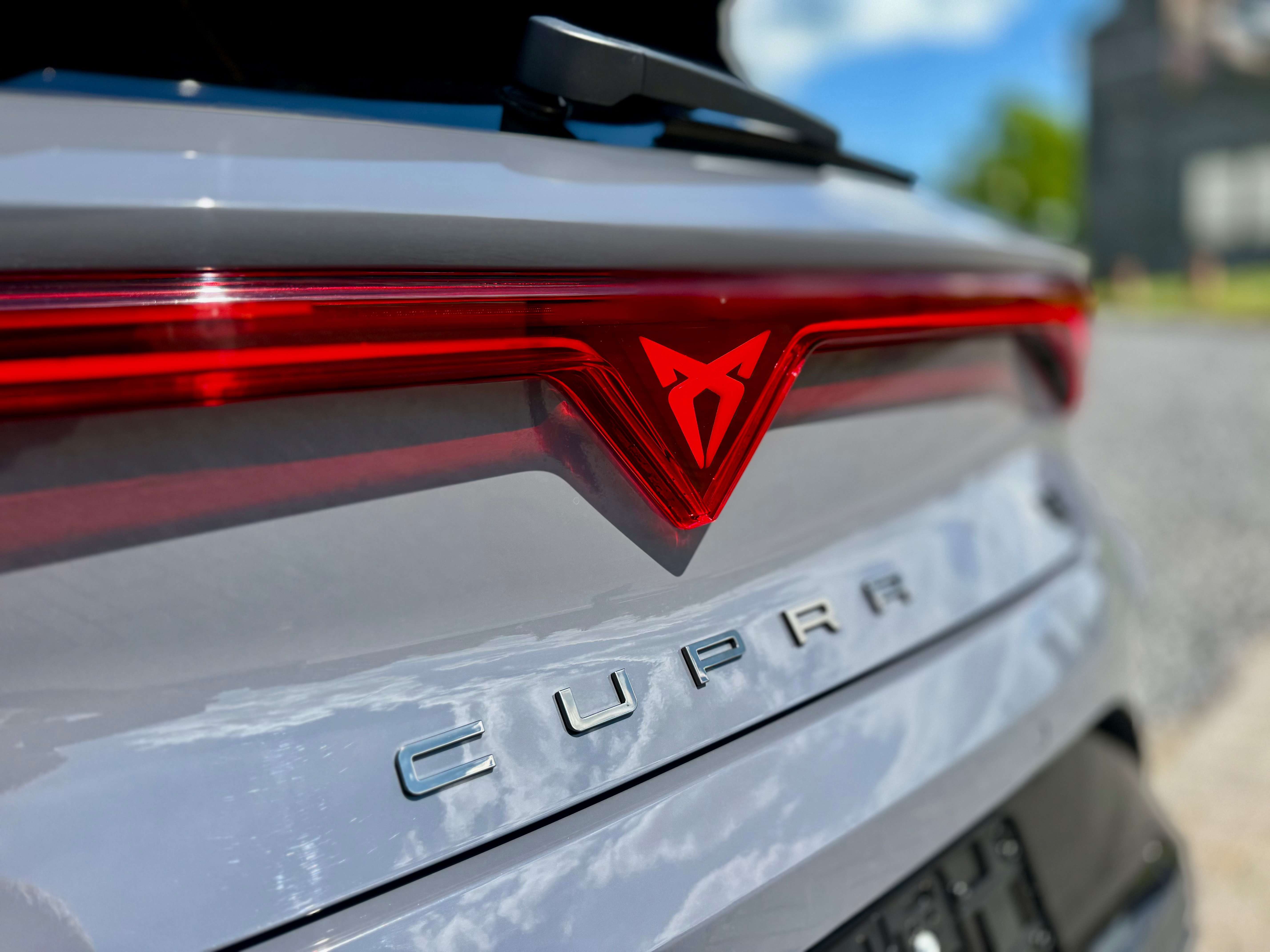 CUPRA Leon 2.0 TSI VZ Extreme DSG Netto 31.363€