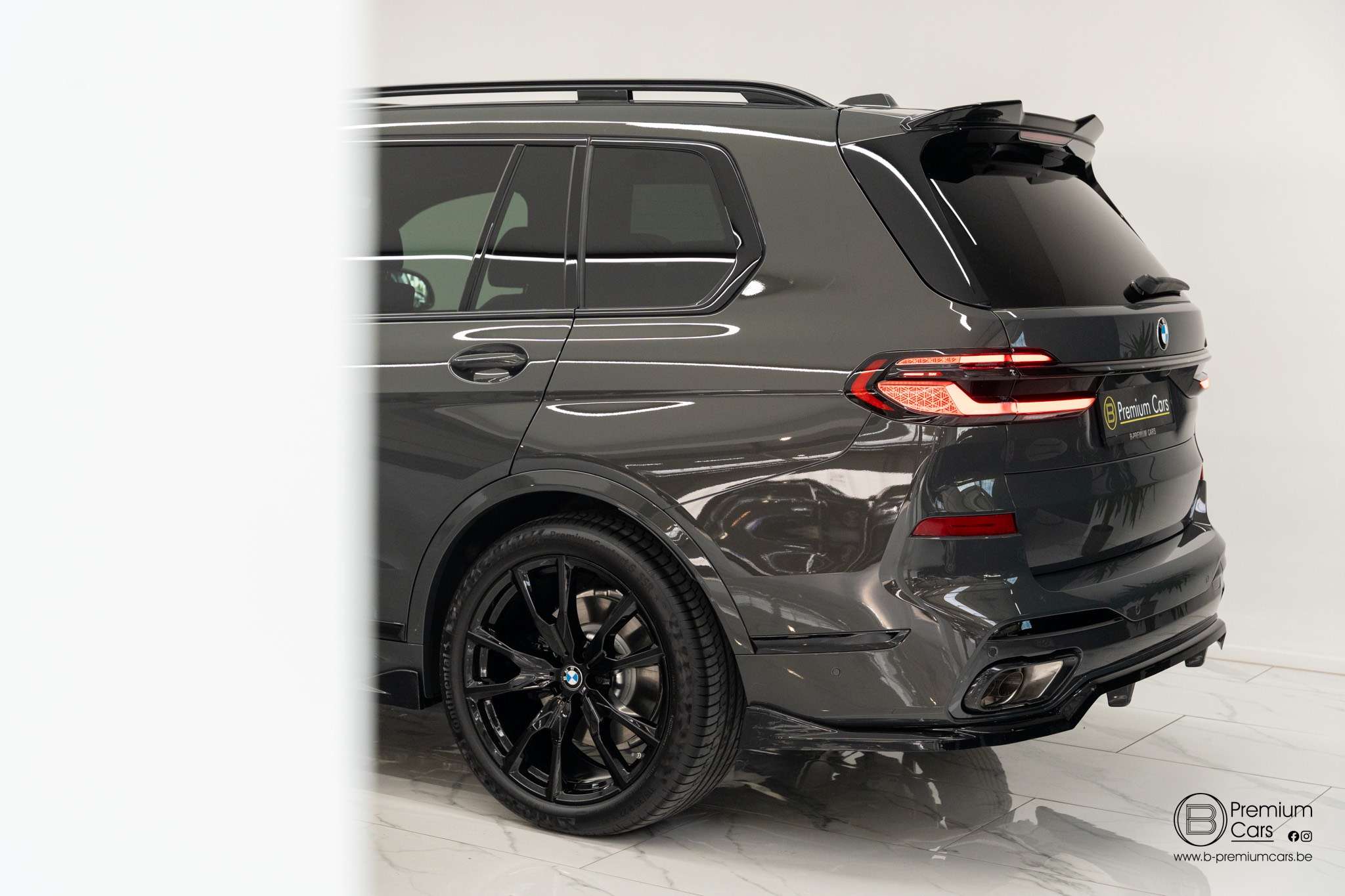 BMW X7 xDrive 40i M-pack pro bodykit! Acc, Hud, Massage!