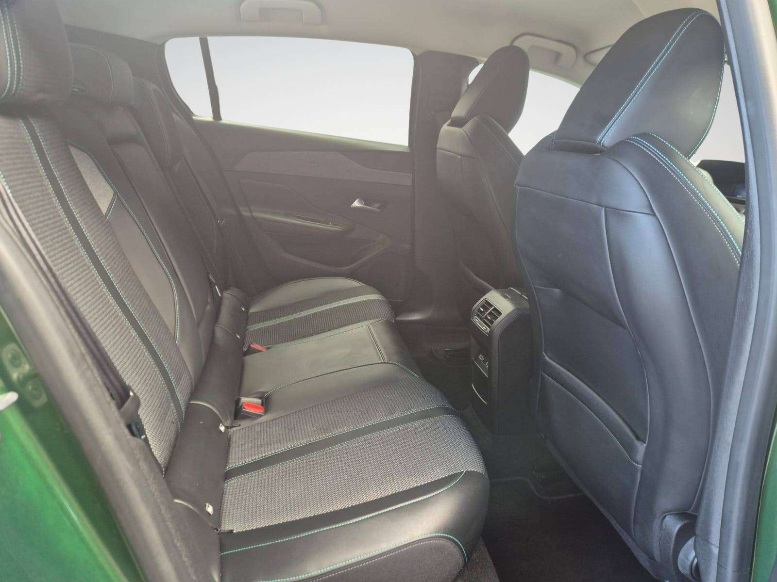 Peugeot 308 1.2i Allure Pack S&S / Carplay / Camera / Navigation / Garantie 12 Mois