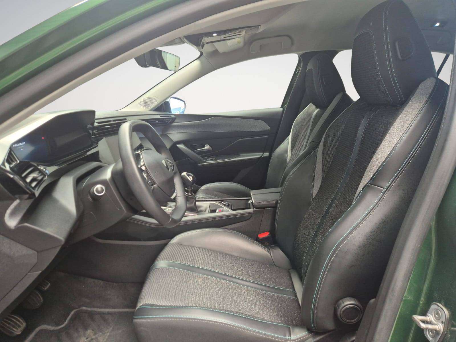 Peugeot 308 1.2i Allure Pack S&S / Carplay / Camera / Navigation / Garantie 12 Mois