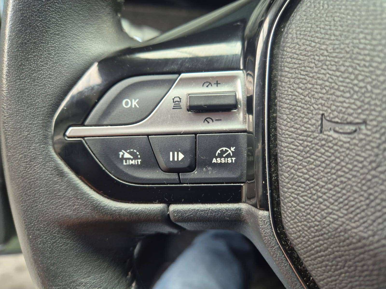 Peugeot 308 1.2i Allure Pack S&S / Carplay / Camera / Navigation / Garantie 12 Mois