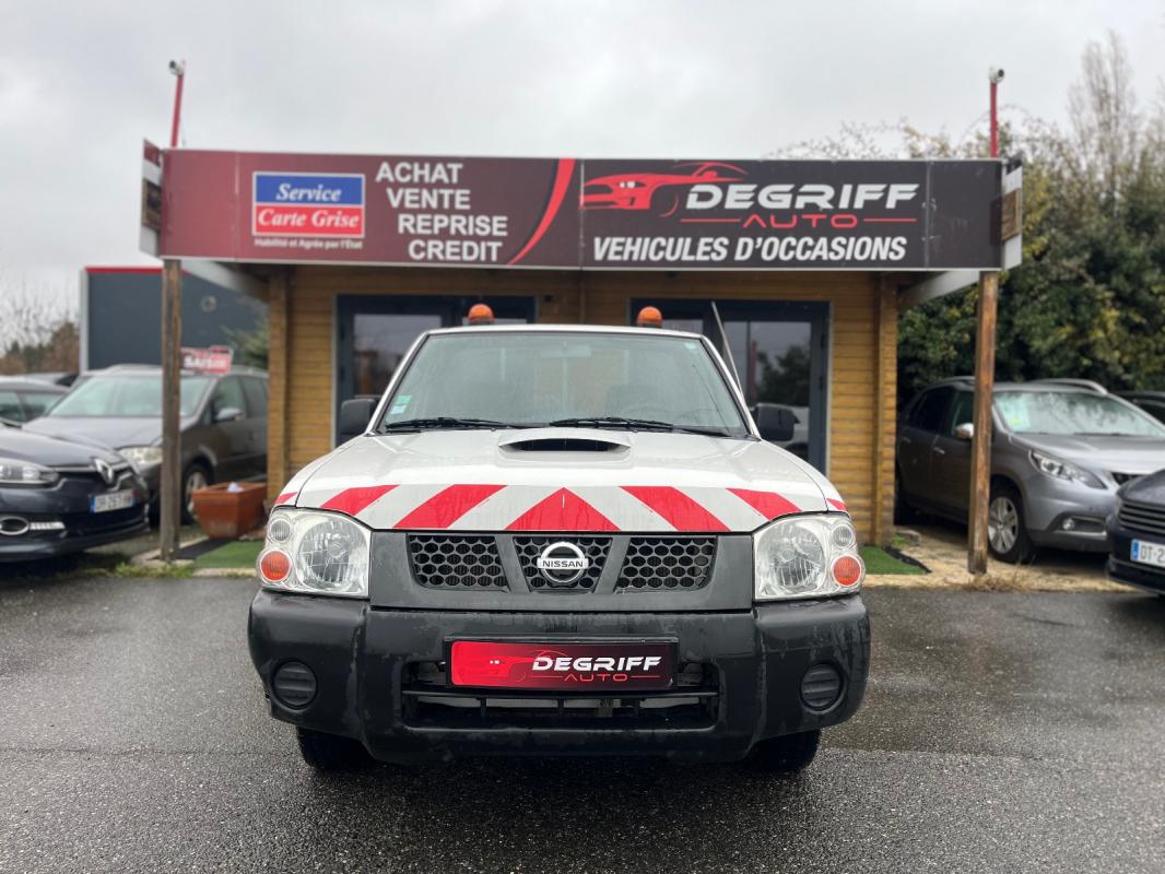 Nissan Navara 2.5 dCi 144 ch King Cab Sport 4x2