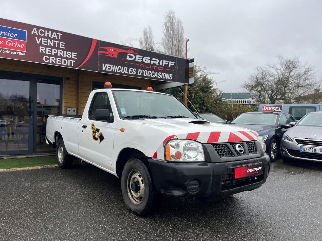 Nissan Navara 2.5 dCi 144 ch King Cab Sport 4x2