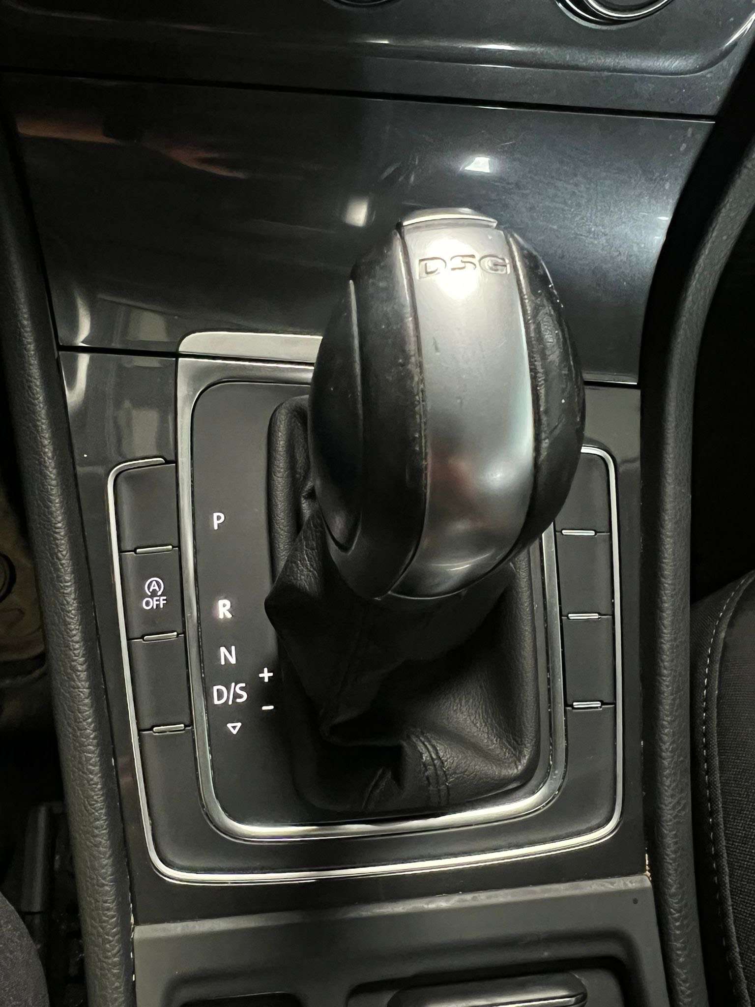 Volkswagen Golf Golf 1.0 TSI BMT Sound DSG