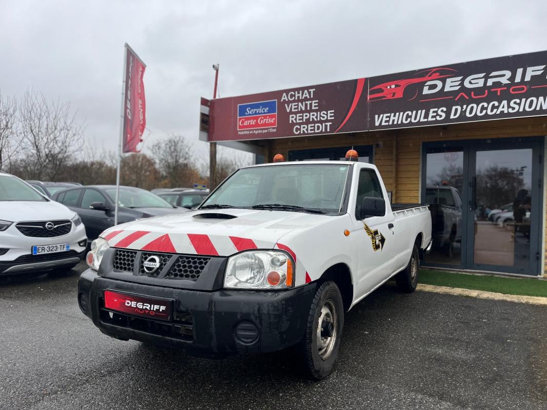 Nissan Navara 2.5 dCi 144 ch King Cab Sport 4x2