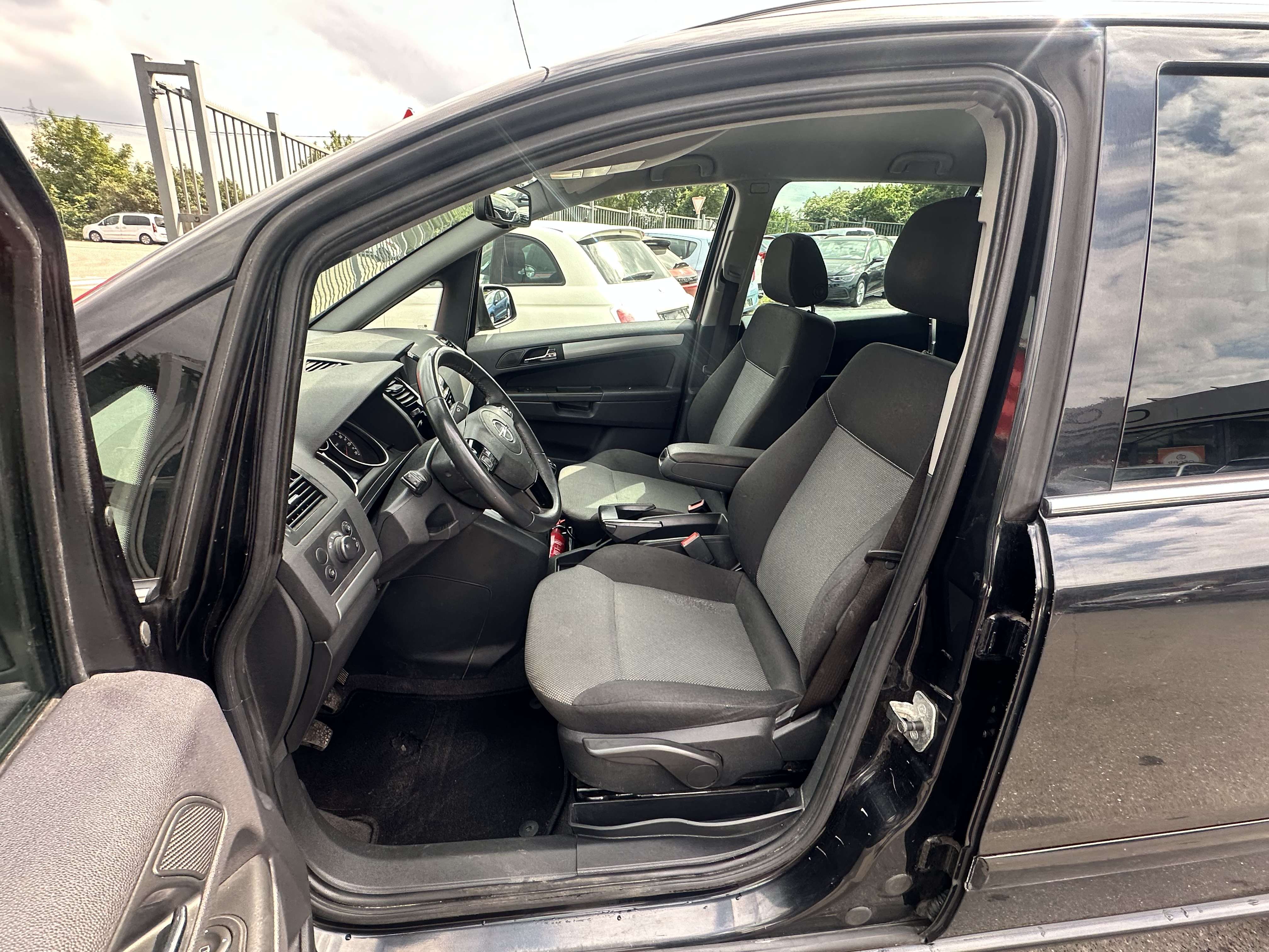 Opel Zafira Zafira 1.6i