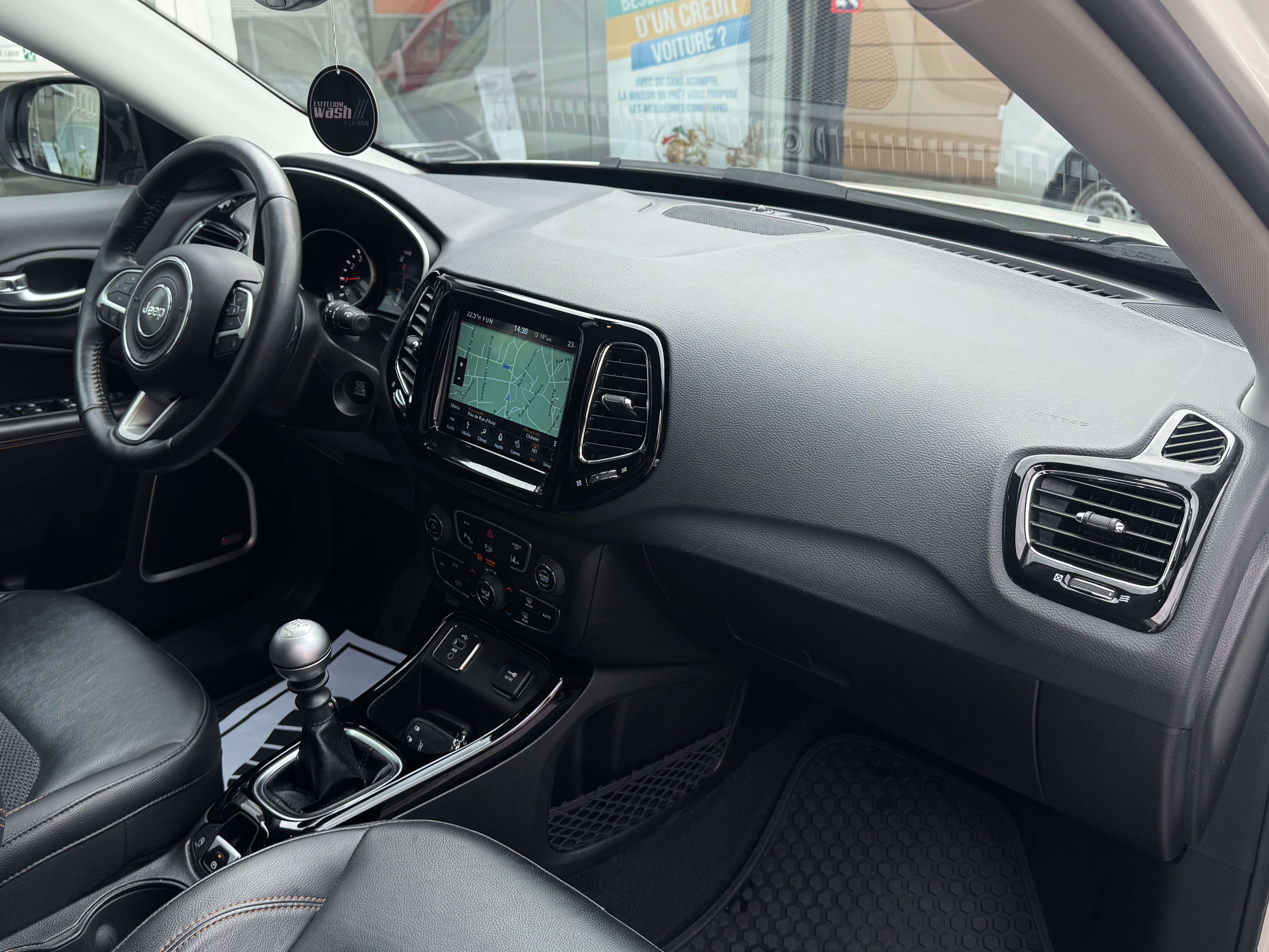 Jeep Compass 1.4 Turbo 4x2 Limited Semi Cuir Camera Jante Volant Chauffant Carnet Tres Propre Garantie
