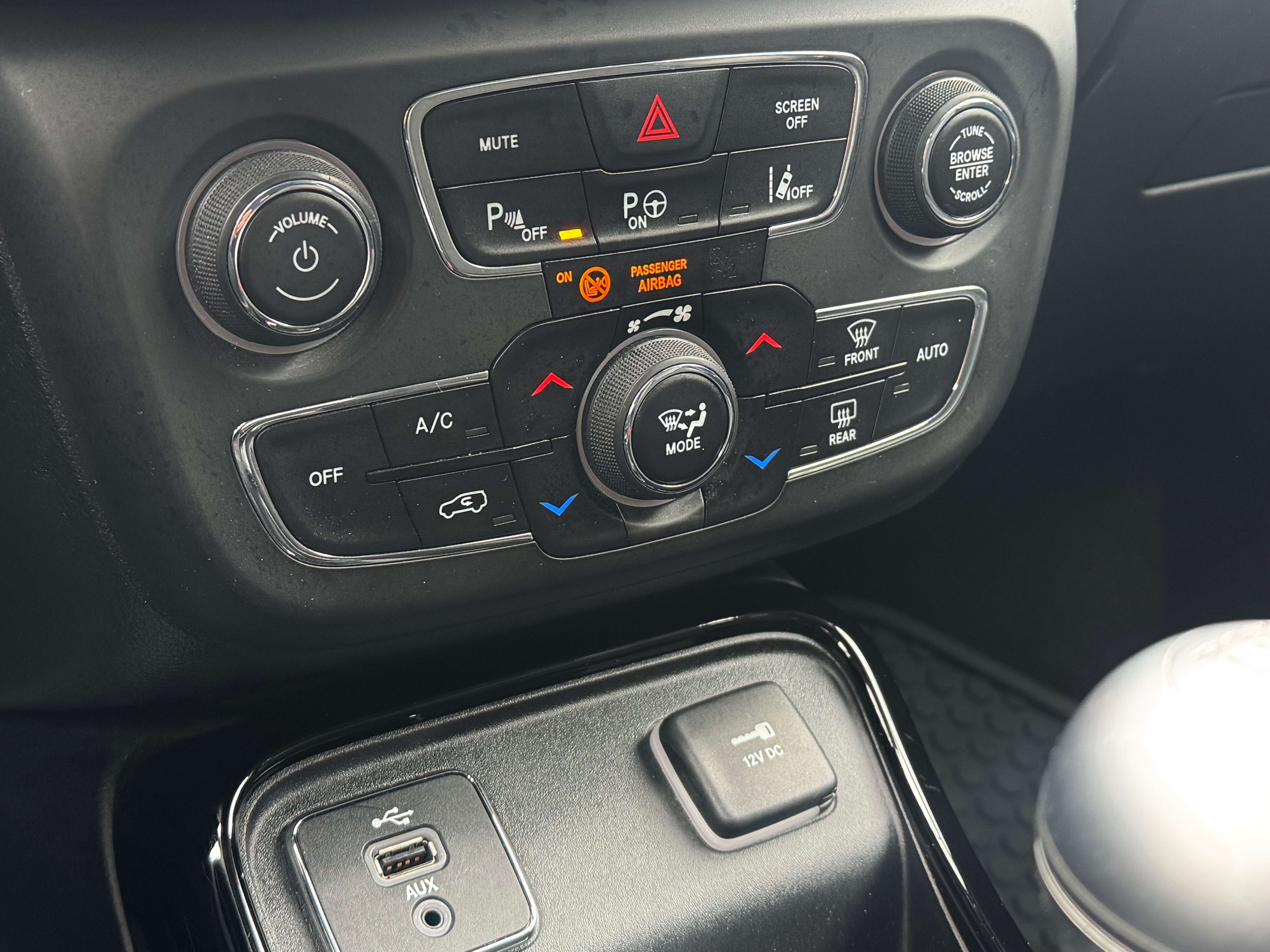 Jeep Compass 1.4 Turbo 4x2 Limited Semi Cuir Camera Jante Volant Chauffant Carnet Tres Propre Garantie