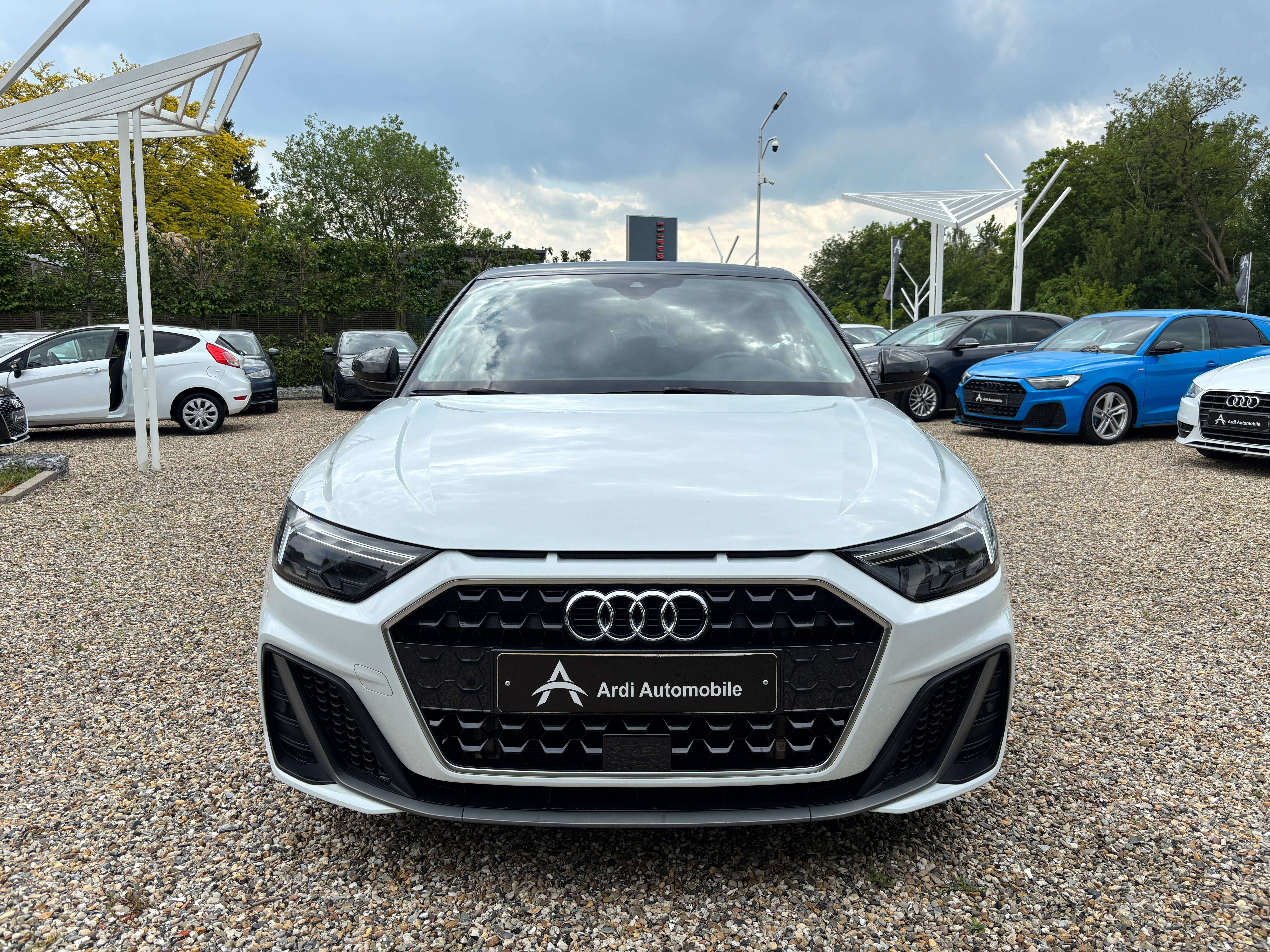 Audi A1 Sportback 1.0 TFSI *S Line*CARPLAY*CAPTEUR AV+AR*GARANTIE*