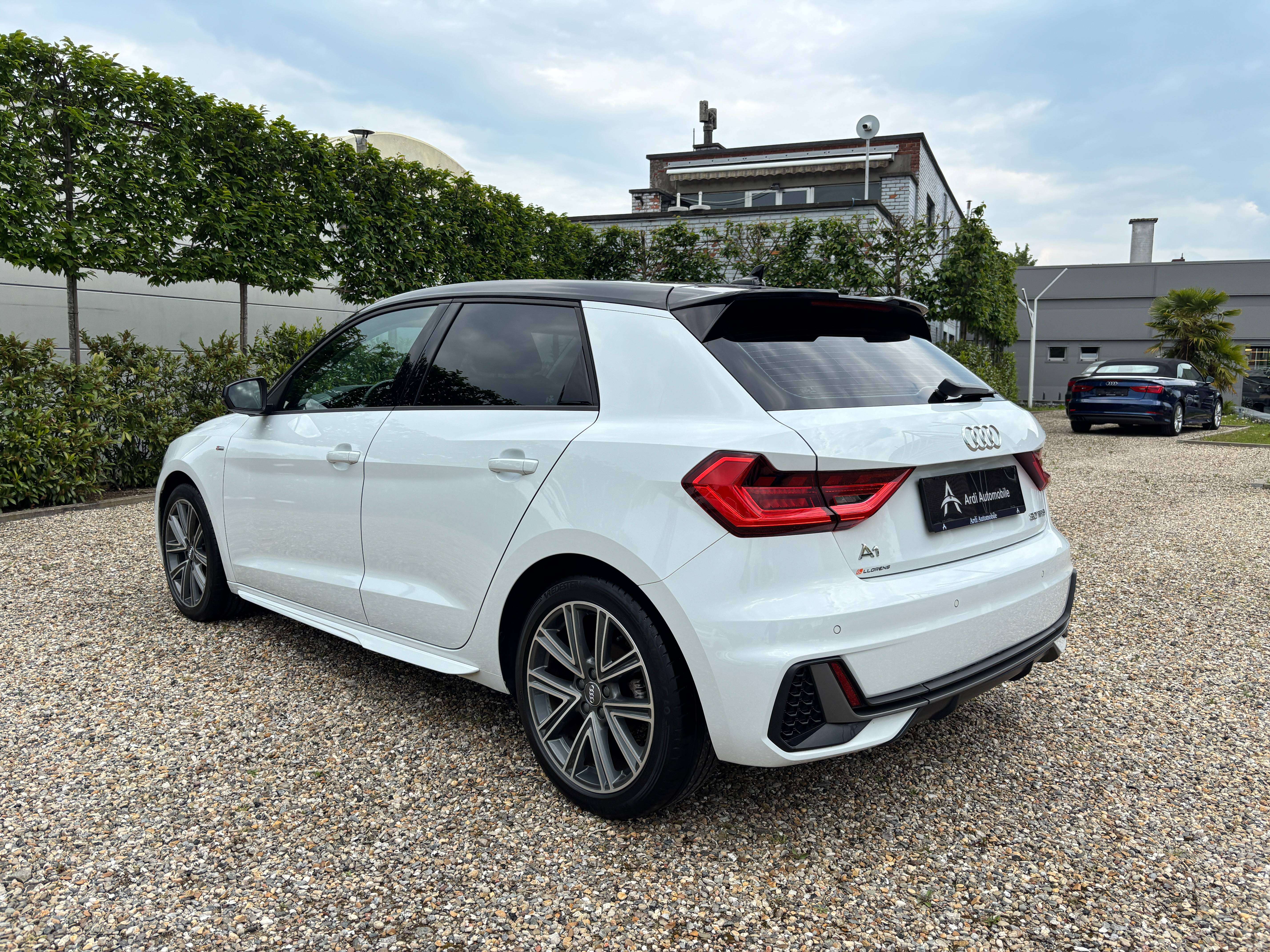 Audi A1 Sportback 1.0 TFSI *S Line*CARPLAY*CAPTEUR AV+AR*GARANTIE*