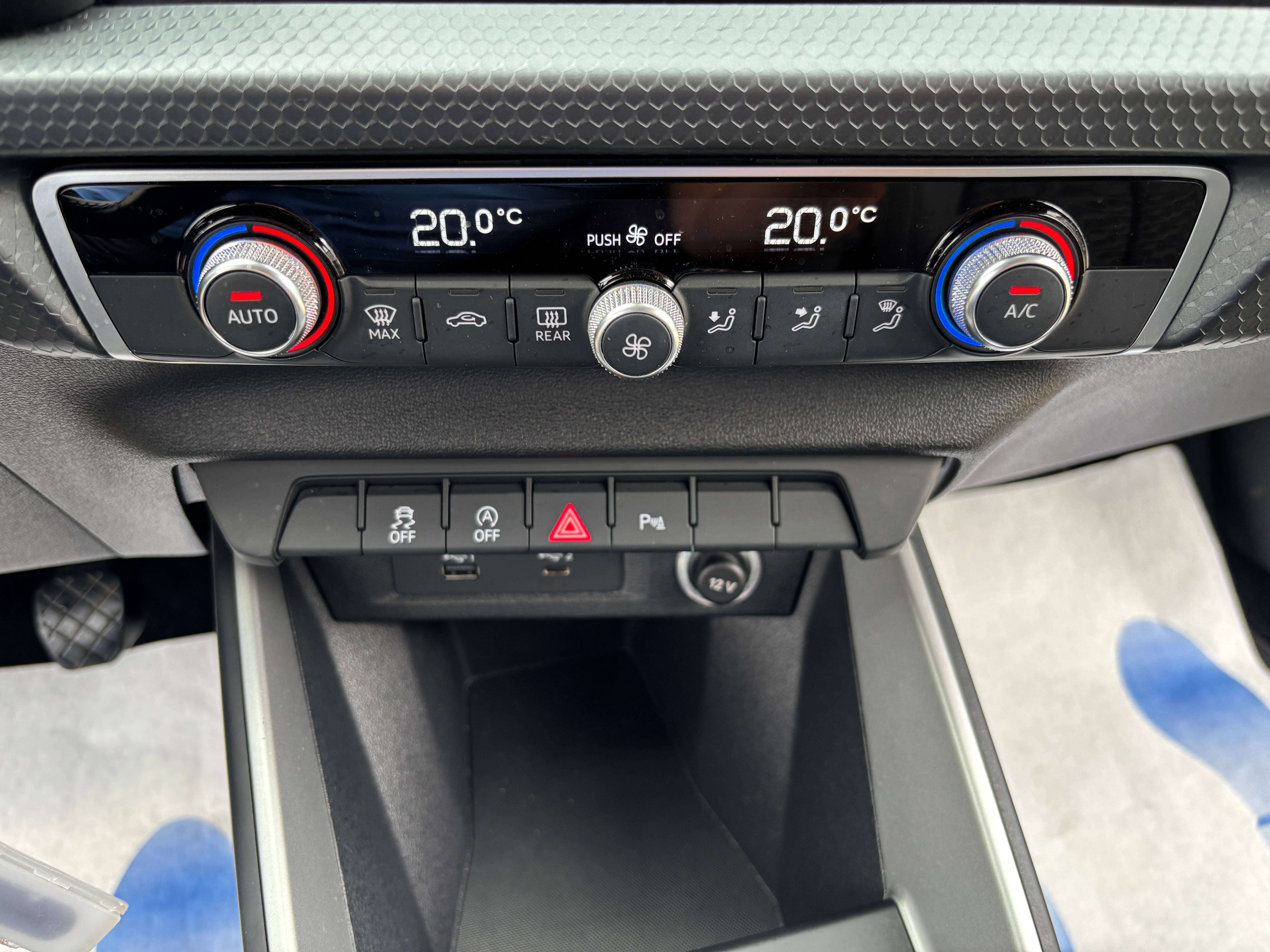 Audi A1 Sportback 1.0 TFSI *S Line*CARPLAY*CAPTEUR AV+AR*GARANTIE*
