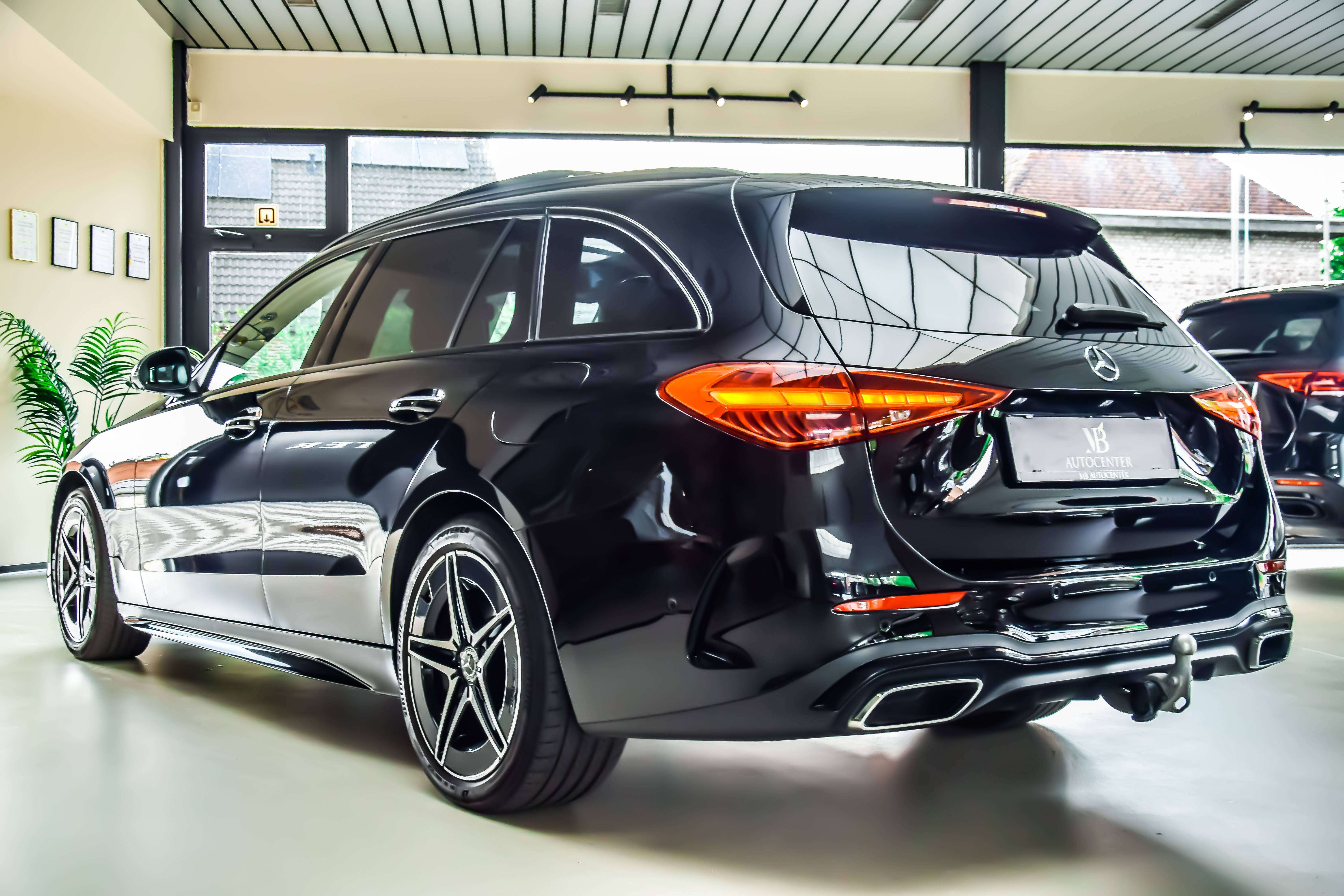 Mercedes-Benz C 300 e PHEV AMG-Line 04/2022 - Full Option!!