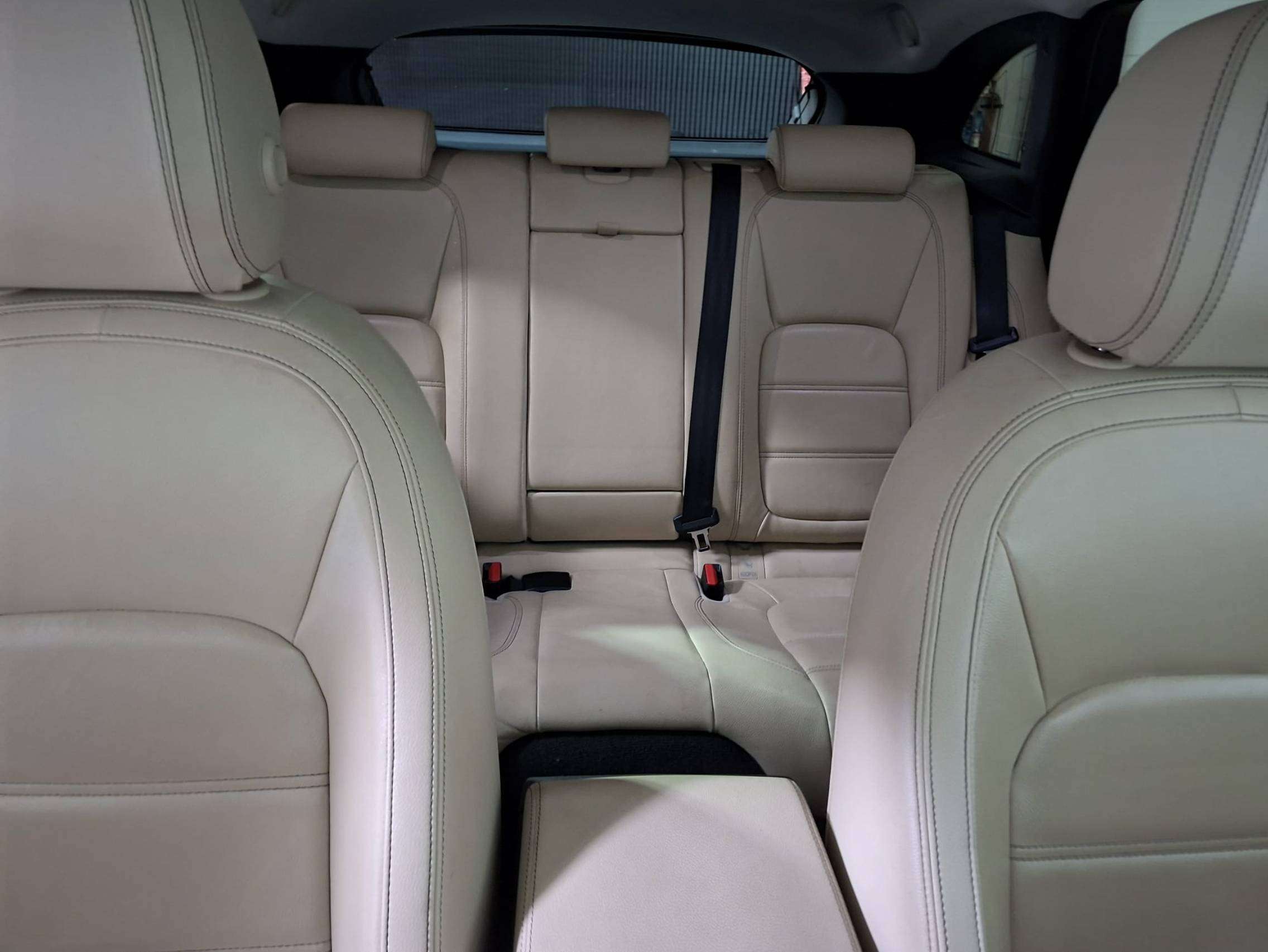 Jaguar F-Pace PANO DAK I AUTOMAAT I ZETEL VERWARMING I STARTSTOP