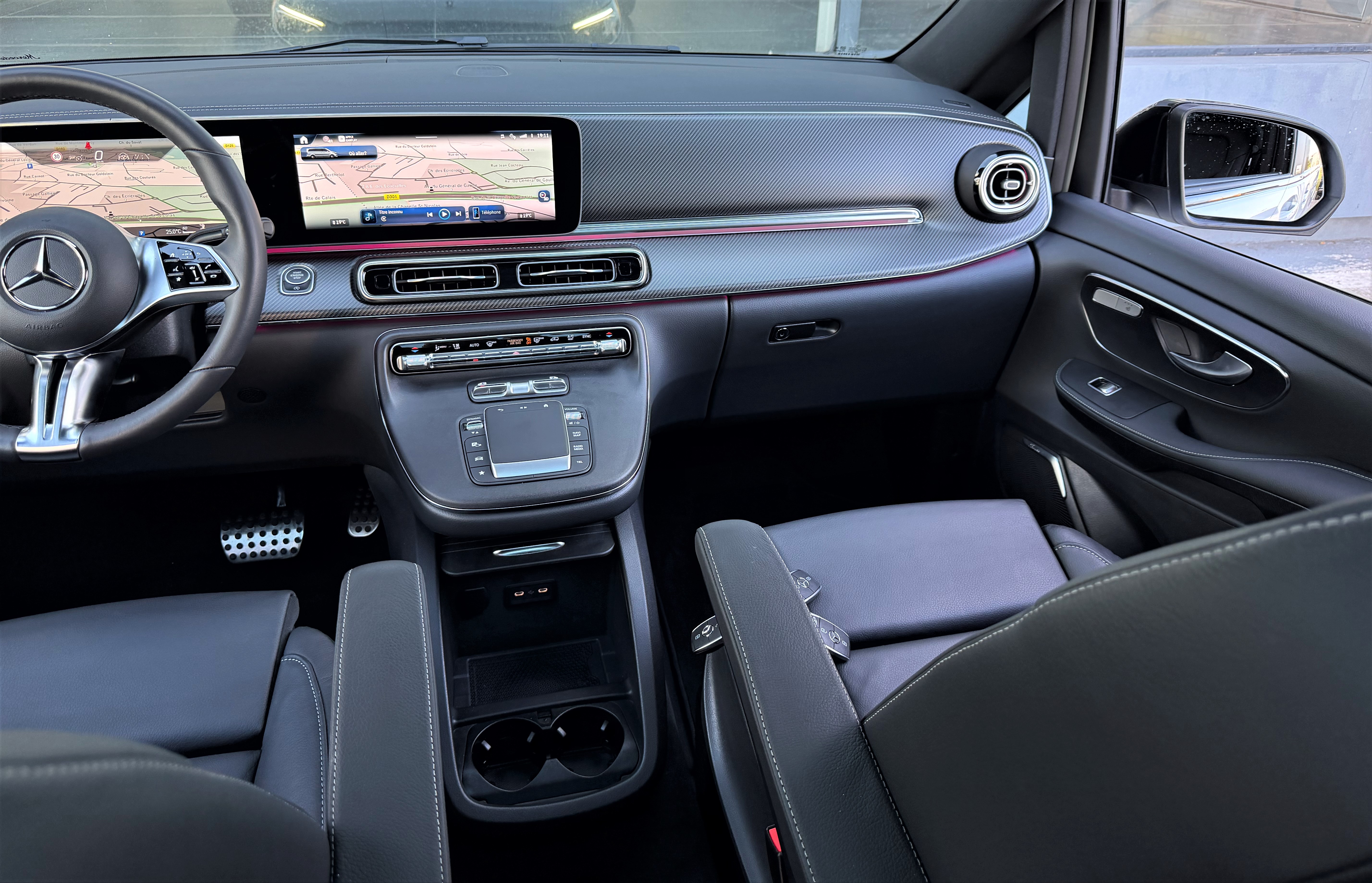 Mercedes-Benz Classe V 250d AVANTGARDE AMG LINE DESIGN' 8PL NEW PANORAMA 1er Main