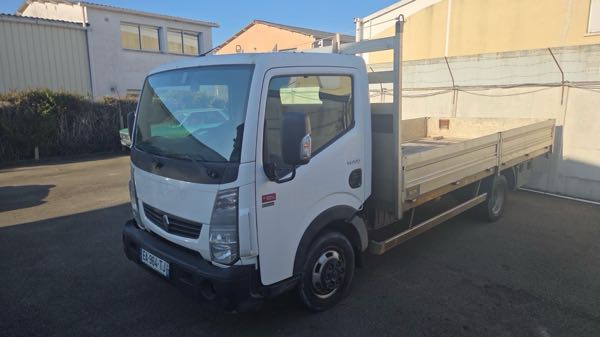 Renault Maxity 2,5 dci 145 cv Benne