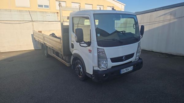 Renault Maxity 2,5 dci 145 cv Benne