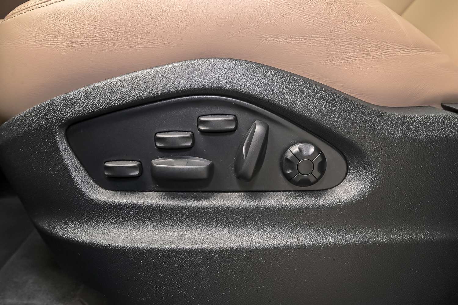 Porsche Cayenne Cayenne E-Hybrid 3.0 Turbo V6 (346 kW)