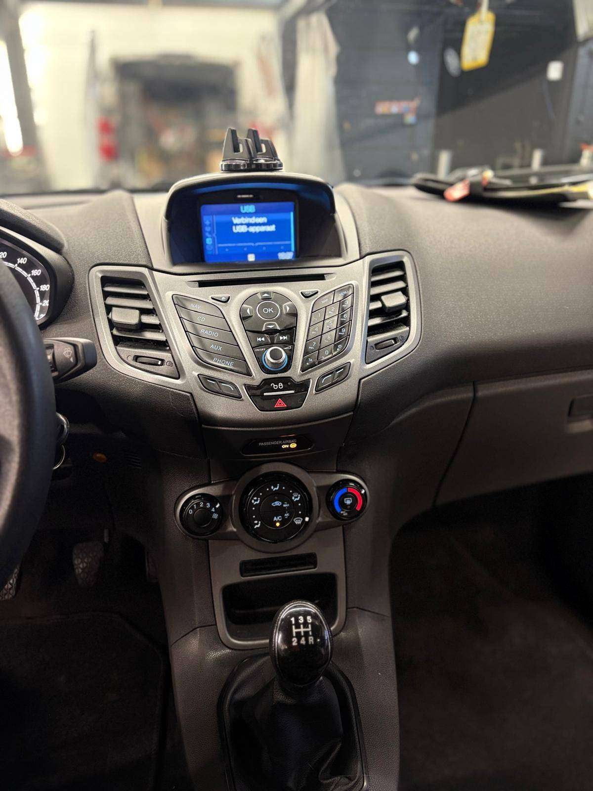 Ford Fiesta 1.5 TDCi Lichte vracht GEKEURD 2016 92000km Euro 6