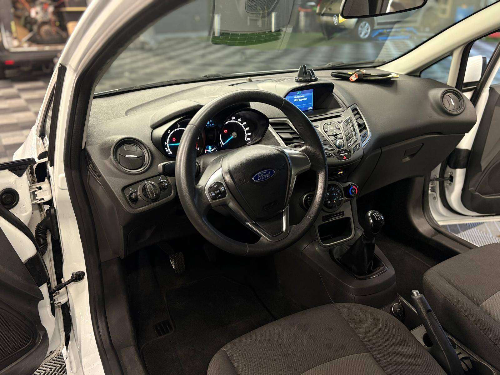 Ford Fiesta 1.5 TDCi Lichte vracht GEKEURD 2016 92000km Euro 6