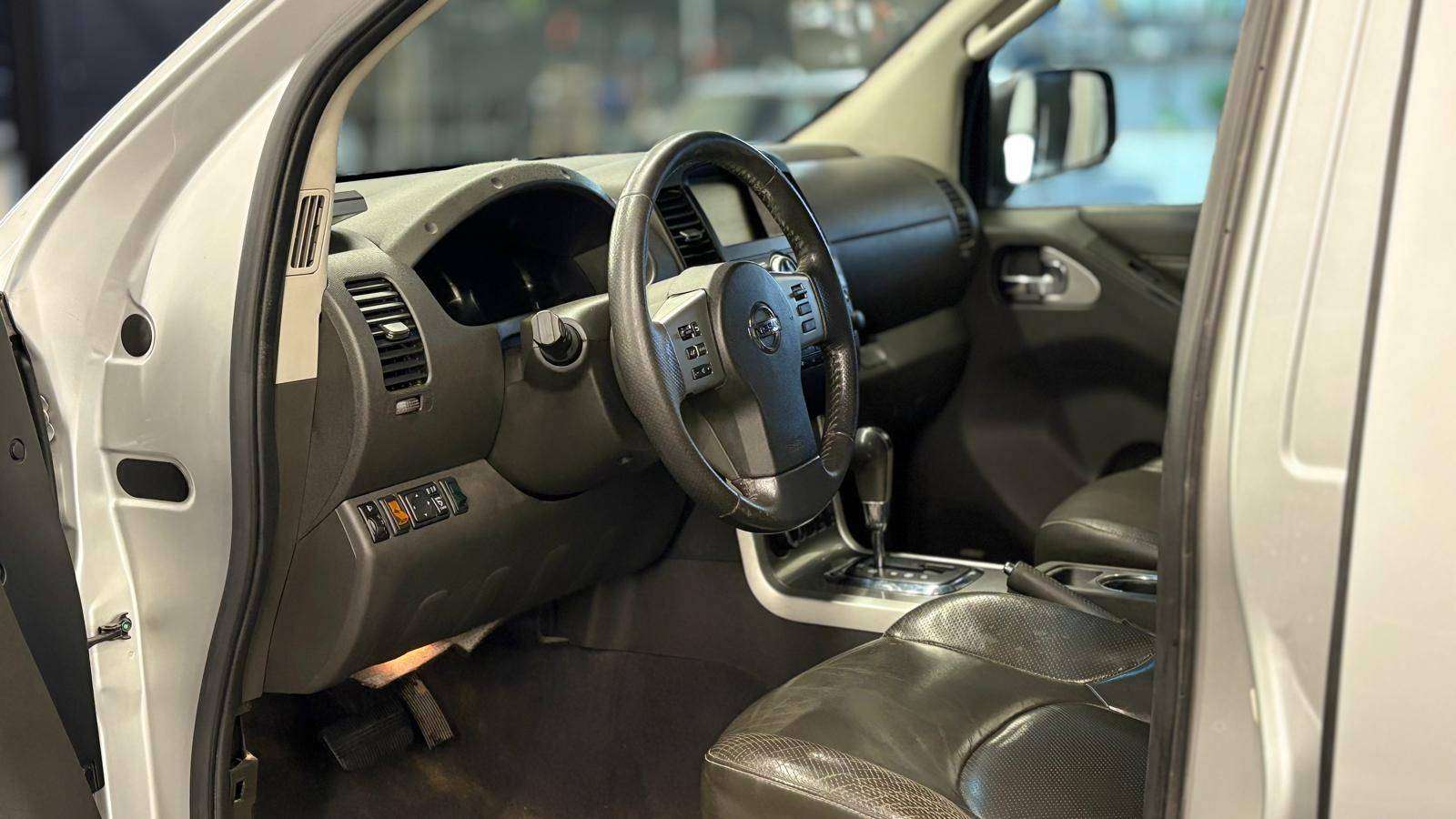 Nissan Navara 3.0 dCi V6 bj. 2013 AUTOMATIQUE 230pk Probleem boite