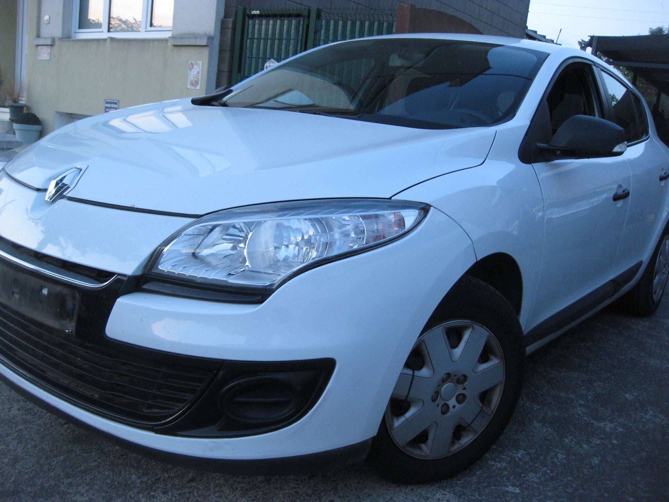 Renault Megane 1.6i essence 44.670km Clim Ct ok Garantie 1 an