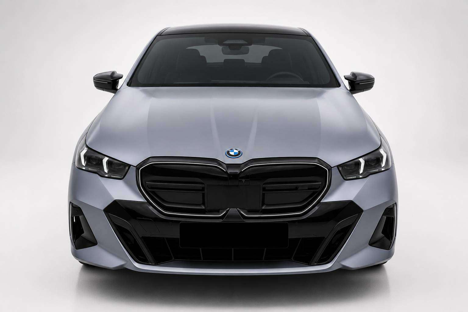 BMW i5 M60 Individual B&W ACC BTWwagen