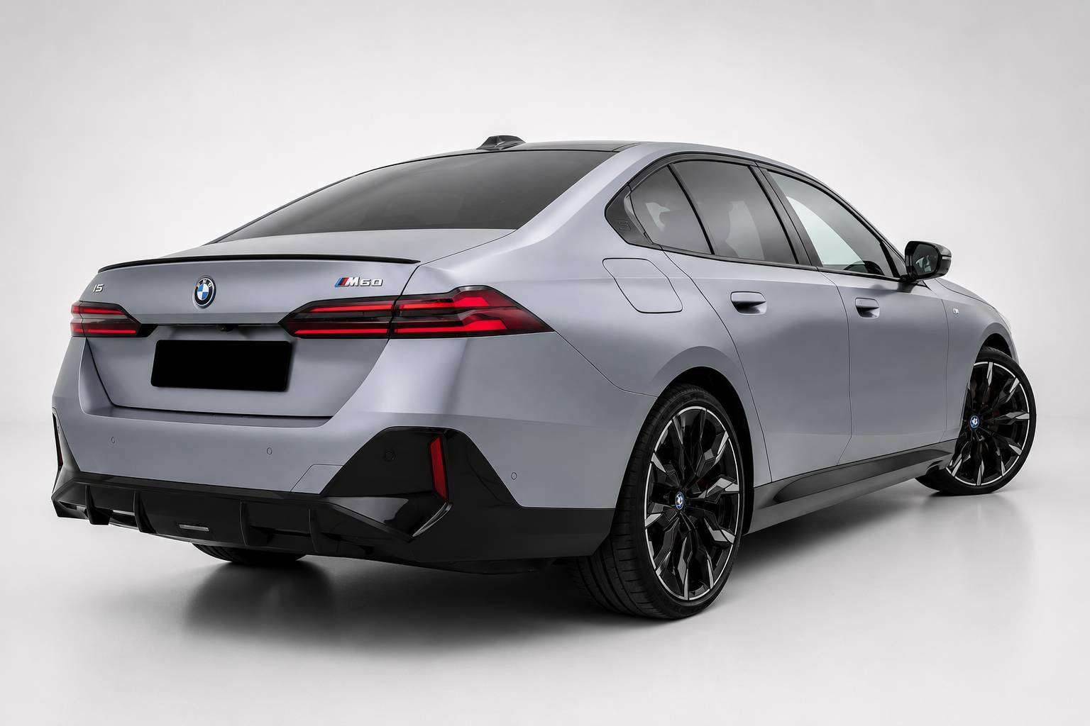 BMW i5 M60 Individual B&W ACC BTWwagen