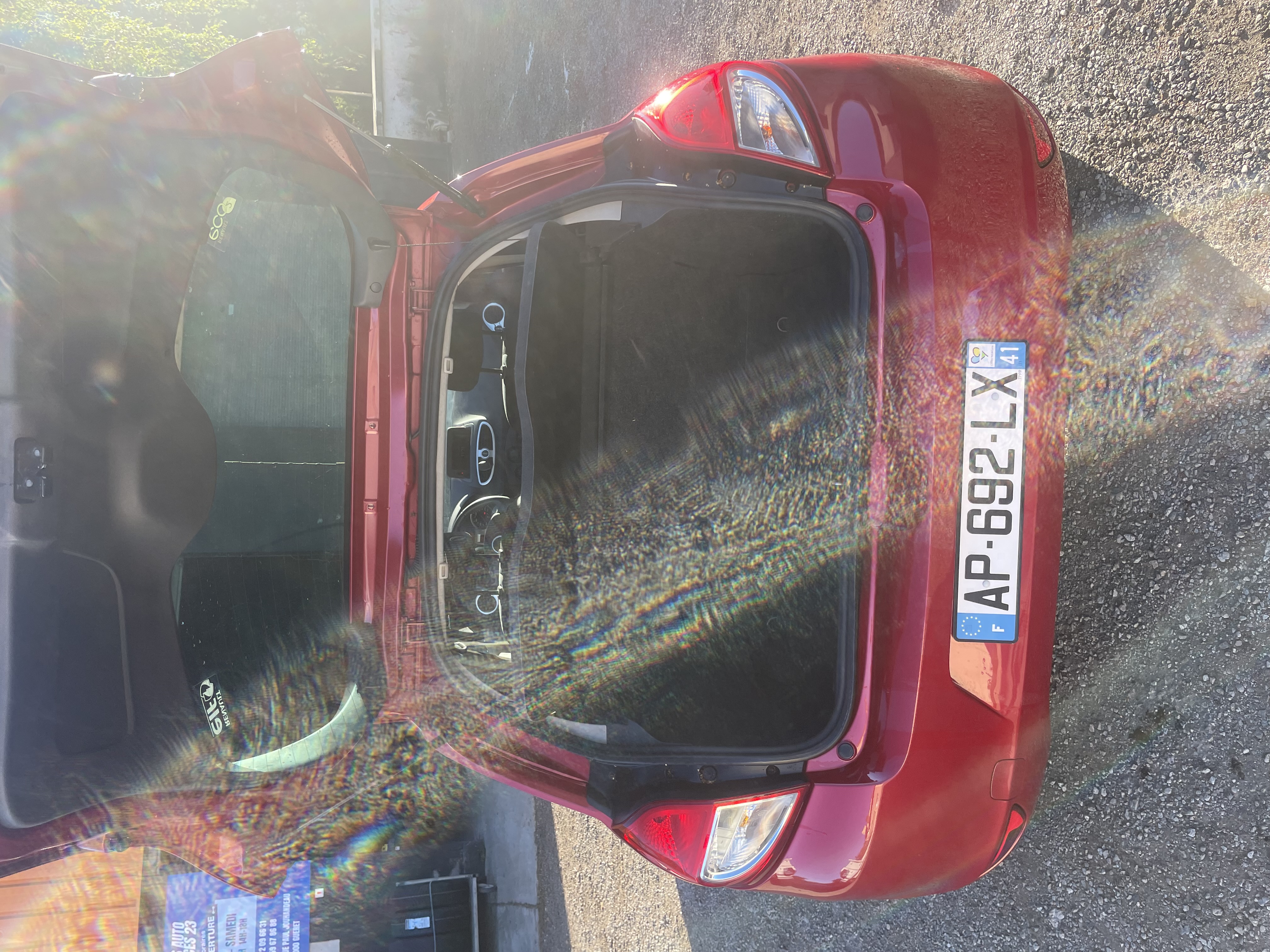 Renault Clio III (2) 1.5 DCI 85 DYNAMIQUE TOMTOM QUICKSHIFT 5P