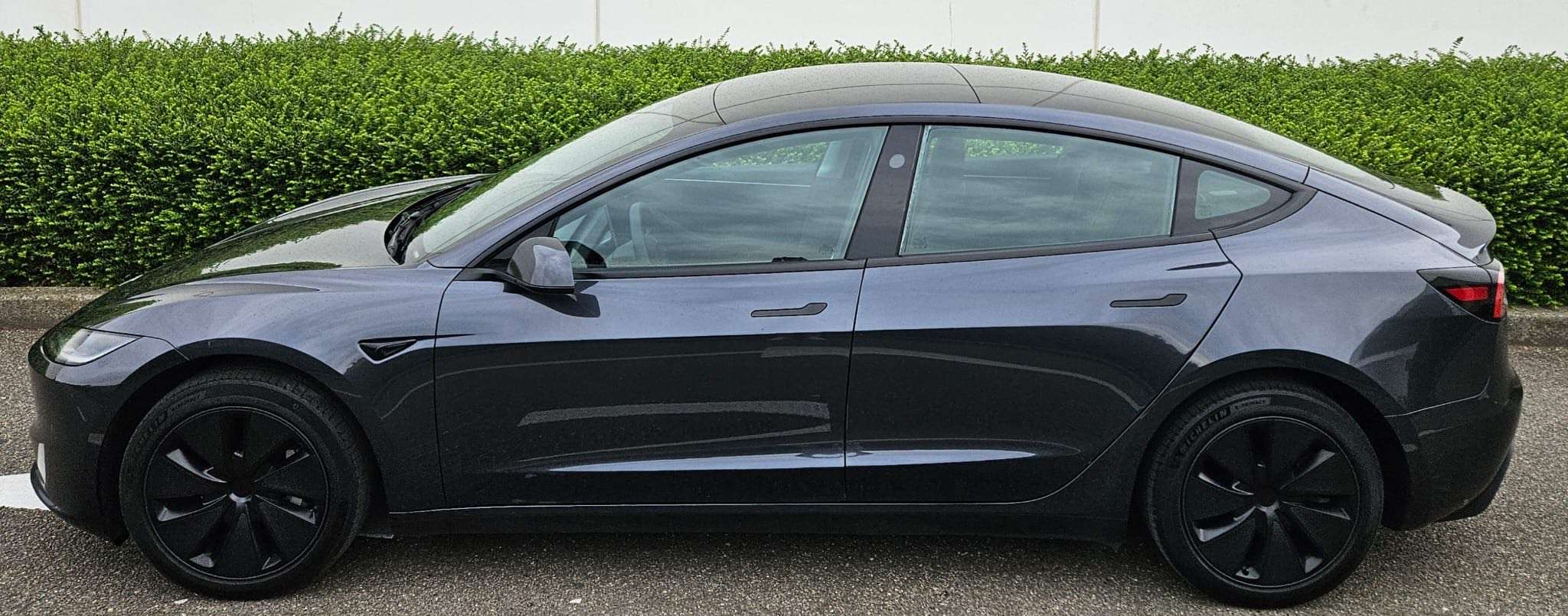Tesla Model 3 ** Long Range - Dual Motor - 2024 - SOH 95% - New price 51k