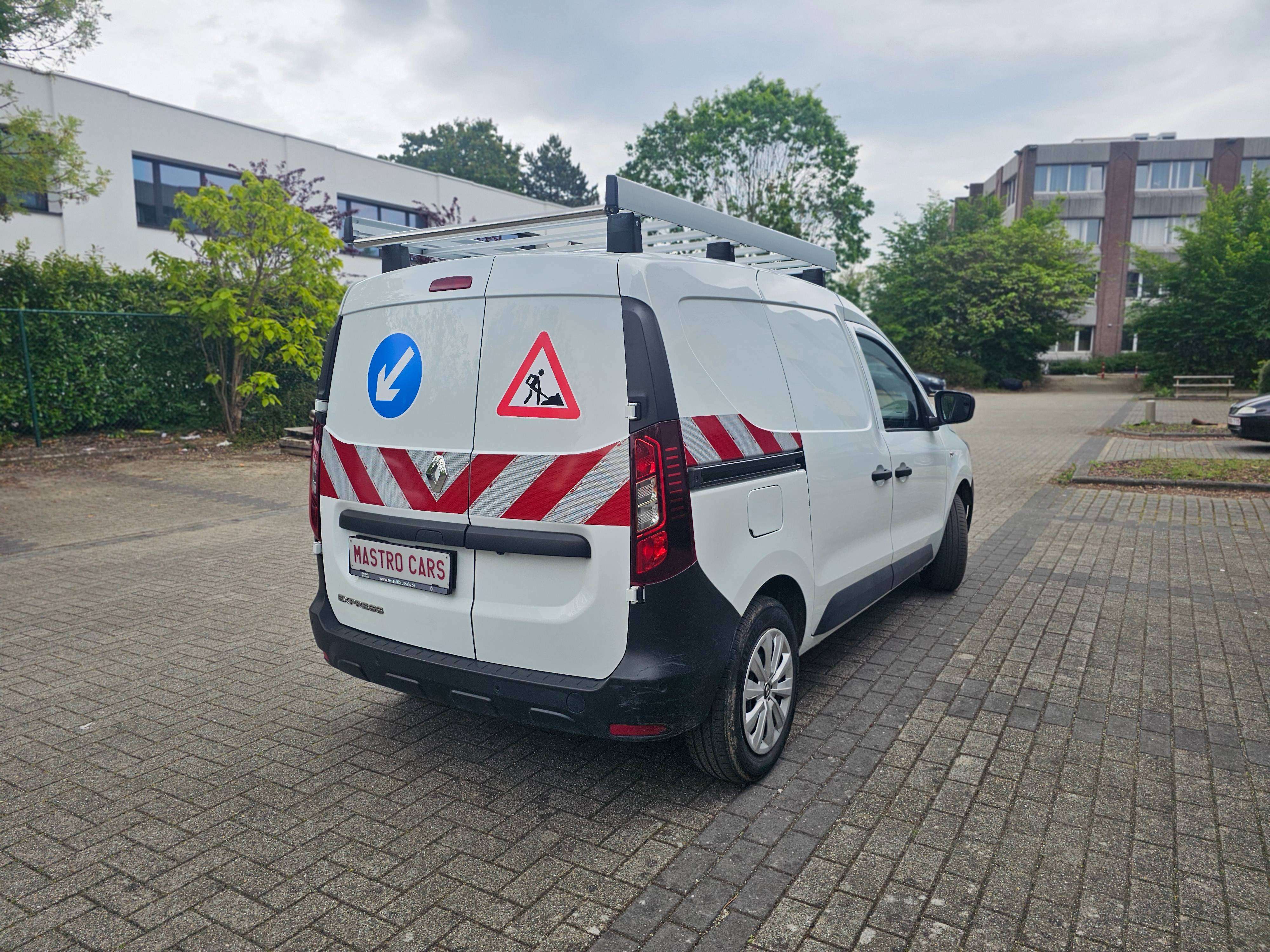 Renault Express 1.5 Blue dCi Confort S/S (EU6d)