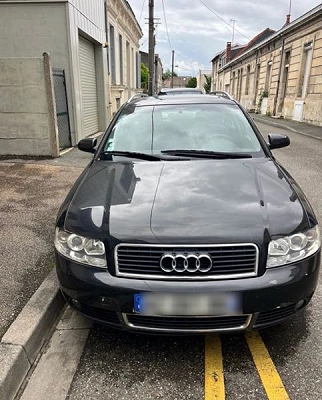 Audi A4 II V6 TDI 180 QUATTRO REFERENCE TIPTRONIC