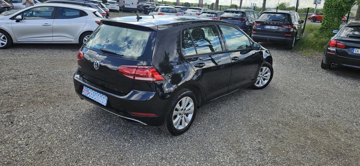 Volkswagen Golf 1.0 TSI 115 CONFORT LINE BUSINESS DSG 9575 HT 1ére main