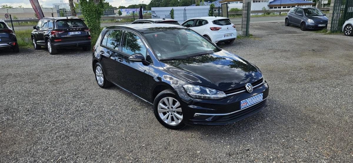 Volkswagen Golf 1.0 TSI 115 CONFORT LINE BUSINESS DSG 9575 HT 1ére main
