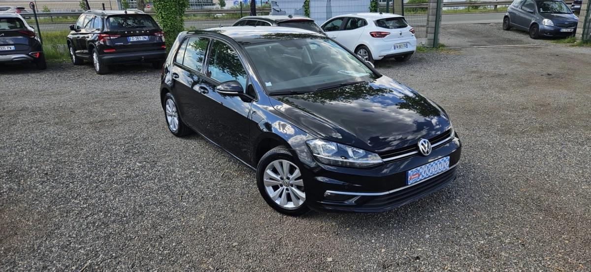 Volkswagen Golf 1.0 TSI 115 CONFORT LINE BUSINESS DSG 9575 HT 1ére main