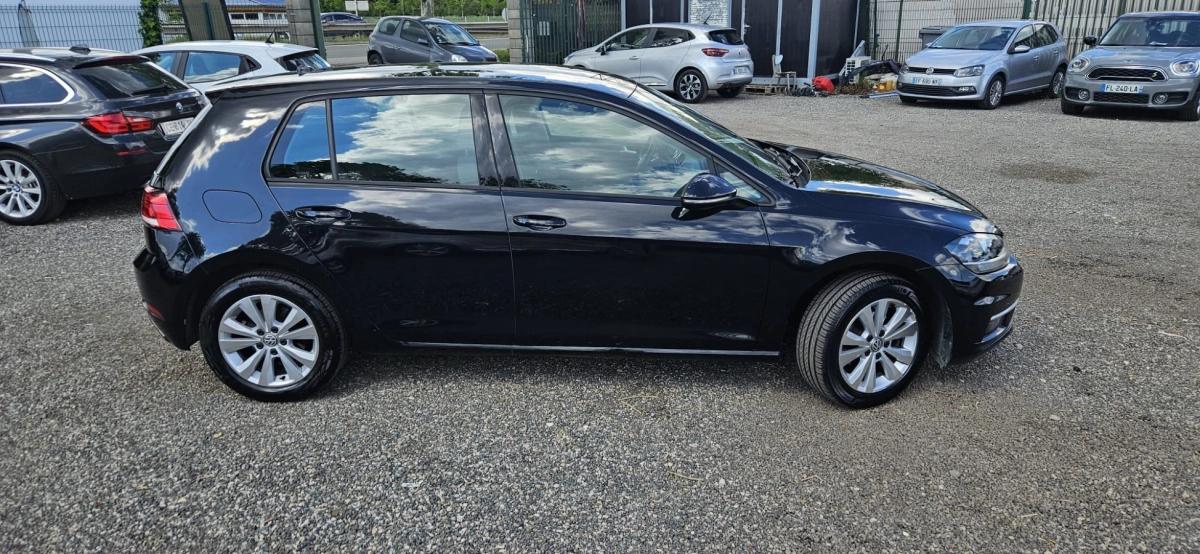 Volkswagen Golf 1.0 TSI 115 CONFORT LINE BUSINESS DSG 9575 HT 1ére main