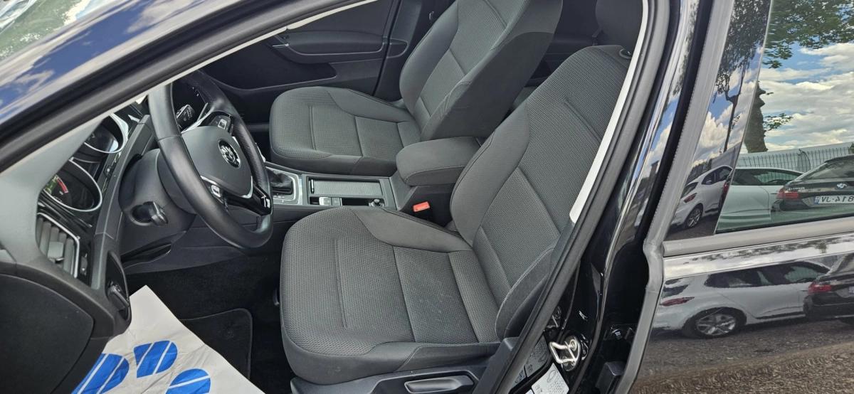 Volkswagen Golf 1.0 TSI 115 CONFORT LINE BUSINESS DSG 9575 HT 1ére main