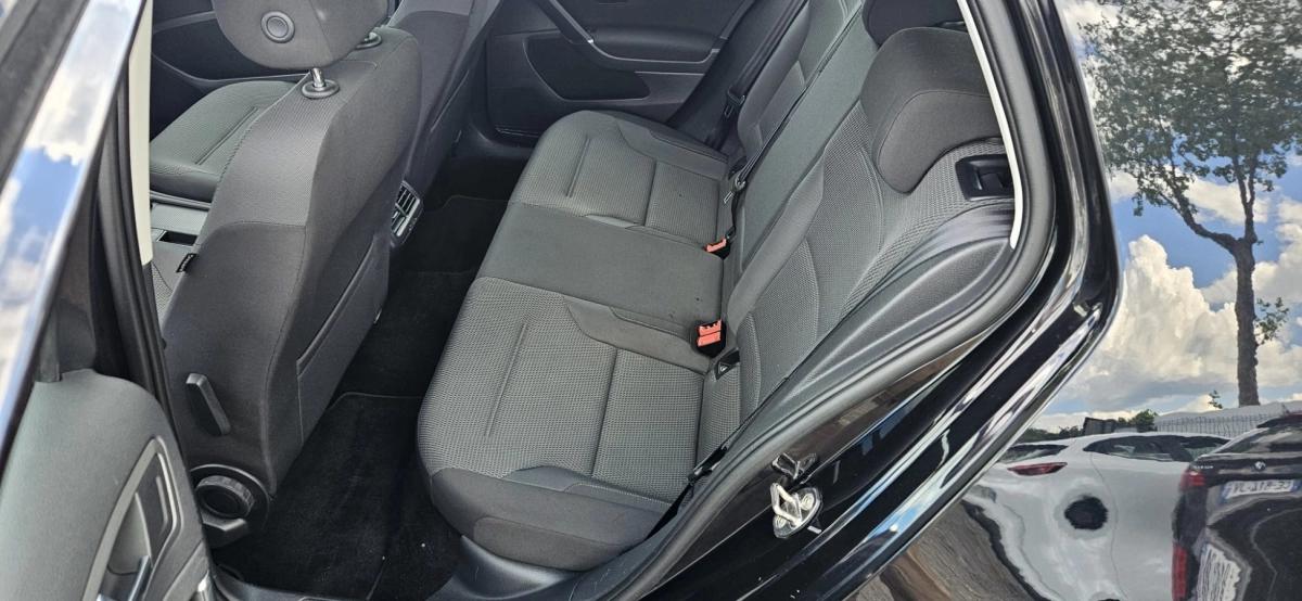 Volkswagen Golf 1.0 TSI 115 CONFORT LINE BUSINESS DSG 9575 HT 1ére main