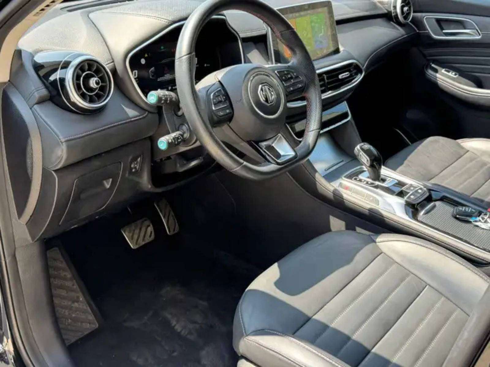 MG EHS 1.5 Turbo PHEV Luxury//13.000 KM/GARANTIE