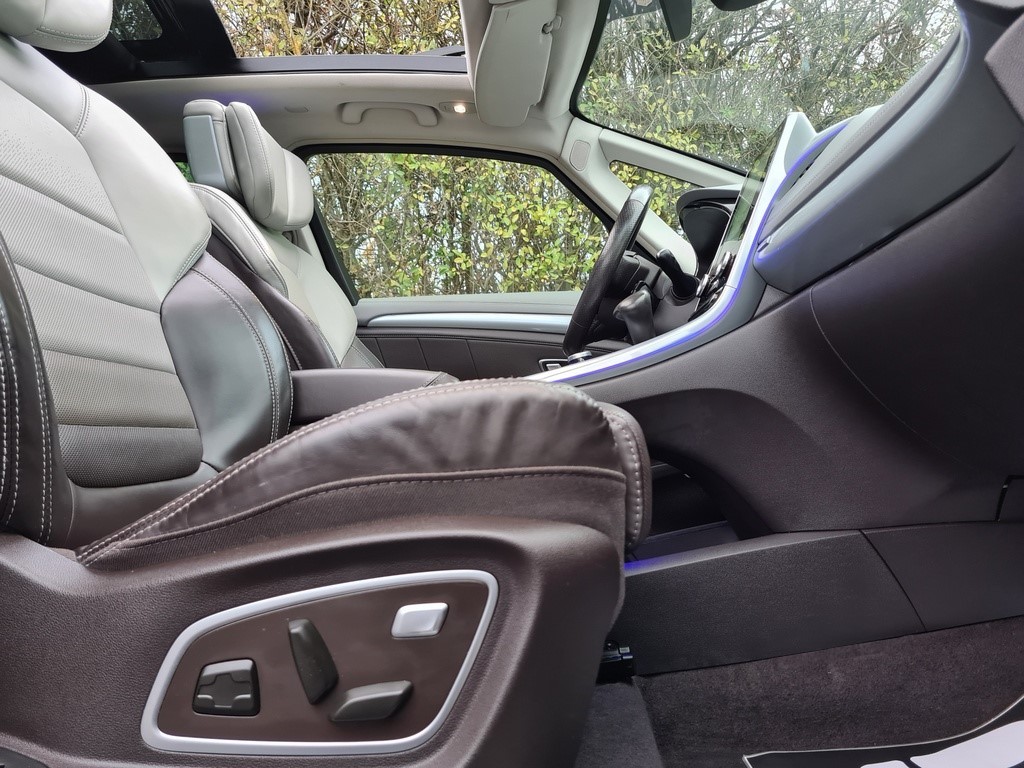 Renault Espace V 1.6 DCI 160 TWIN TURBO ENERGY INITIALE PARIS EDC 7PL