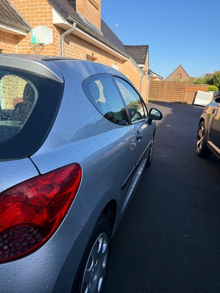 Peugeot 207 1.4 16V 90 URBAN 3P