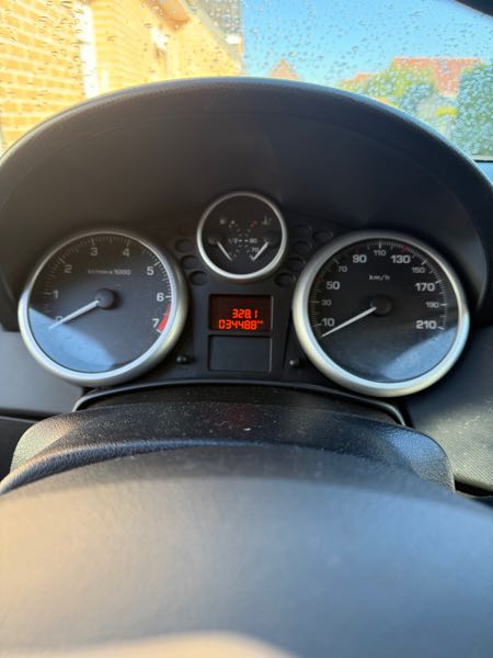 Peugeot 207 1.4 16V 90 URBAN 3P