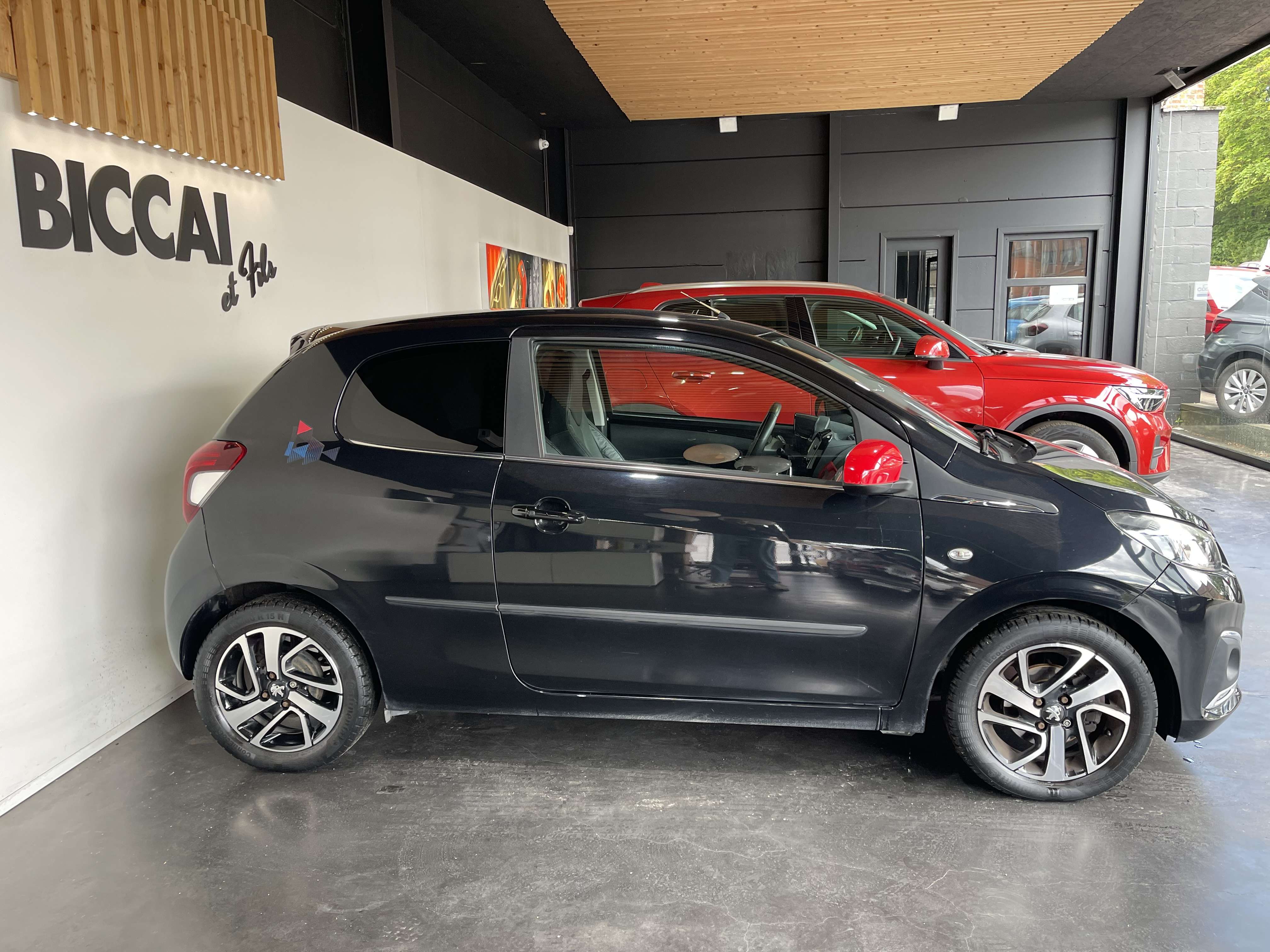 Peugeot 108 108 //sièges chauff / clim / cuir //