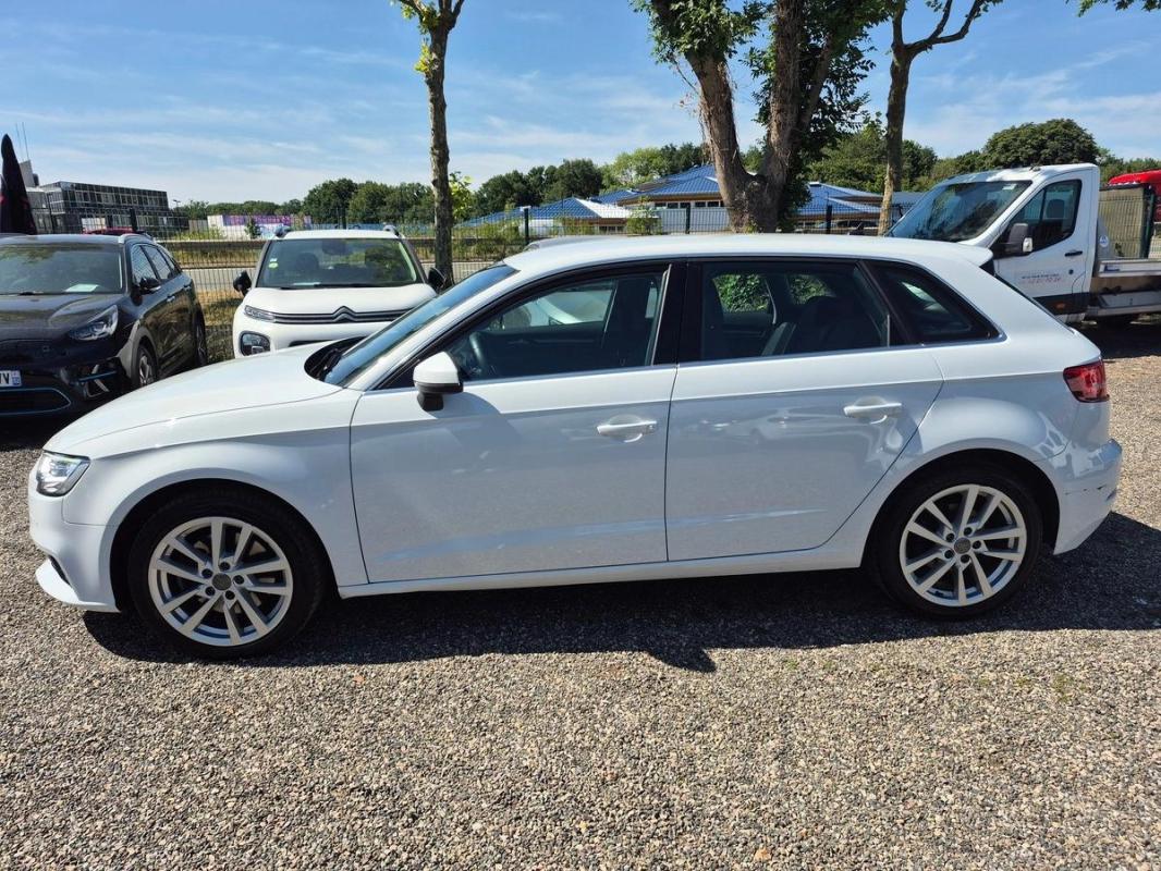 Audi A3 2.0 TDI 150cv DSG7 Sportback business line 13325 HT ! 1ÉRE MAIN