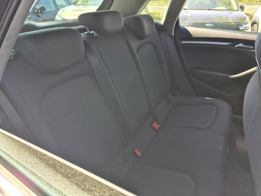 Audi A3 2.0 TDI 150cv DSG7 Sportback business line 13325 HT ! 1ÉRE MAIN