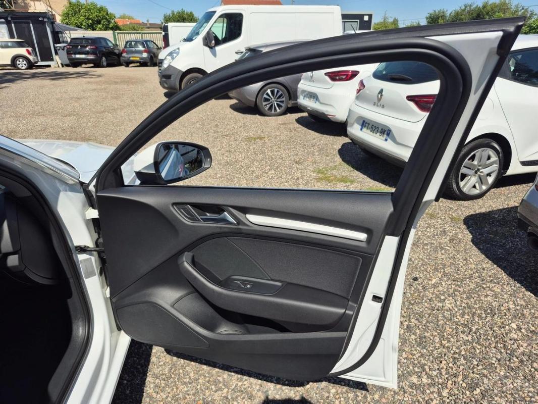 Audi A3 2.0 TDI 150cv DSG7 Sportback business line 13325 HT ! 1ÉRE MAIN