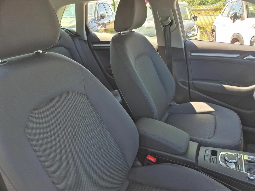 Audi A3 2.0 TDI 150cv DSG7 Sportback business line 13325 HT ! 1ÉRE MAIN