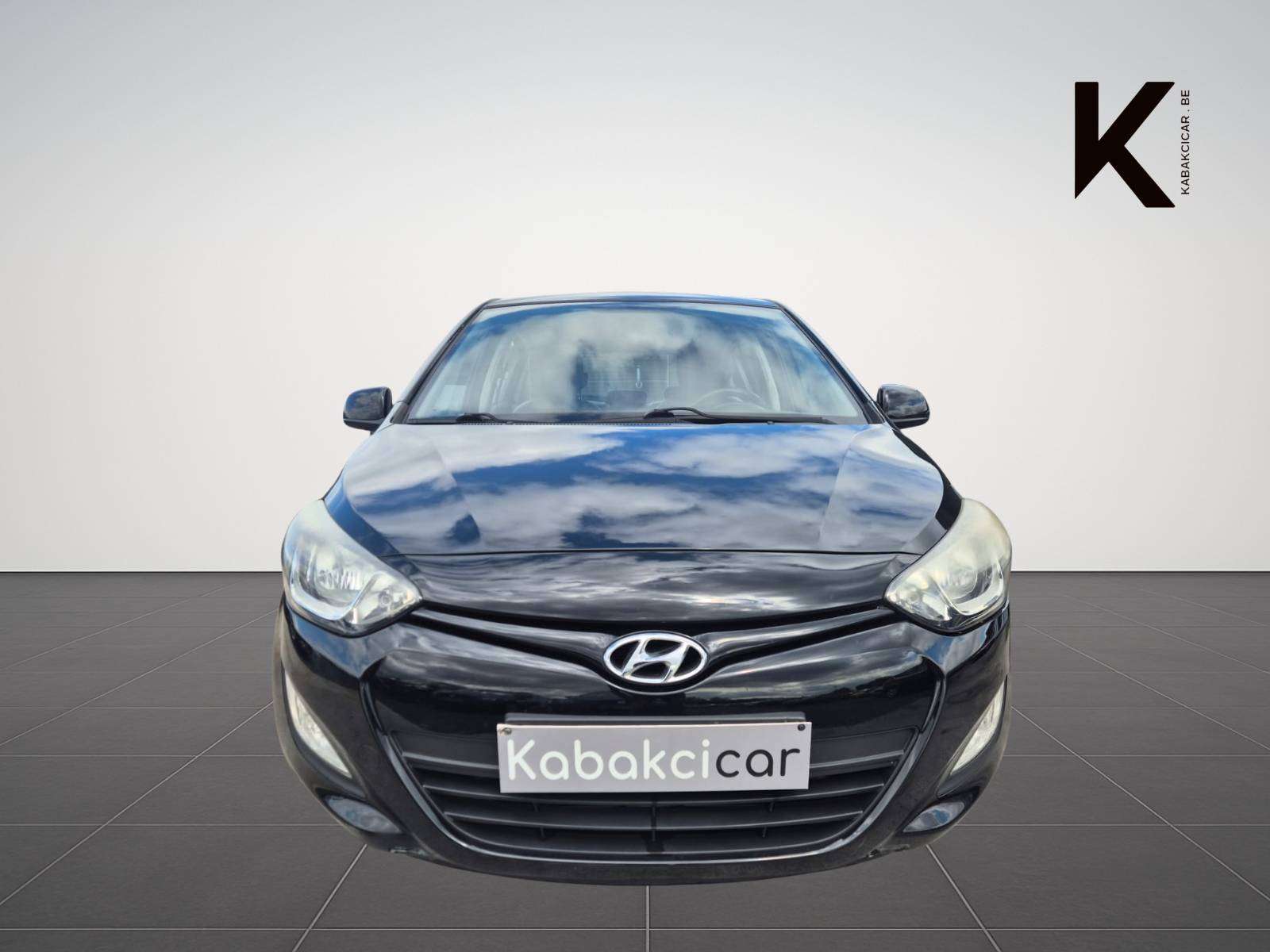Hyundai i20 1.2i Blackline / Cuir / USB / MP3 / Garantie 12 Mois