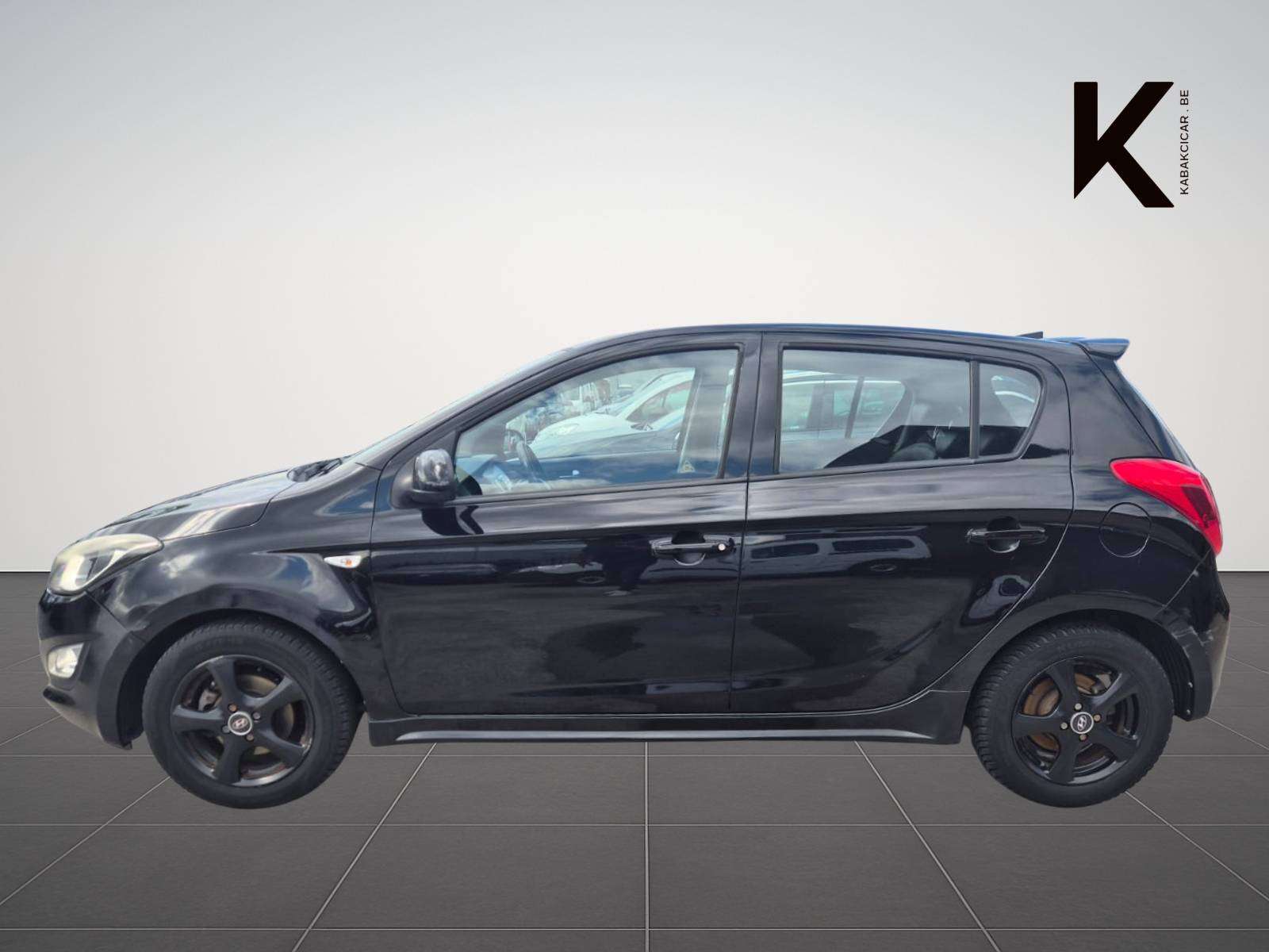 Hyundai i20 1.2i Blackline / Cuir / USB / MP3 / Garantie 12 Mois