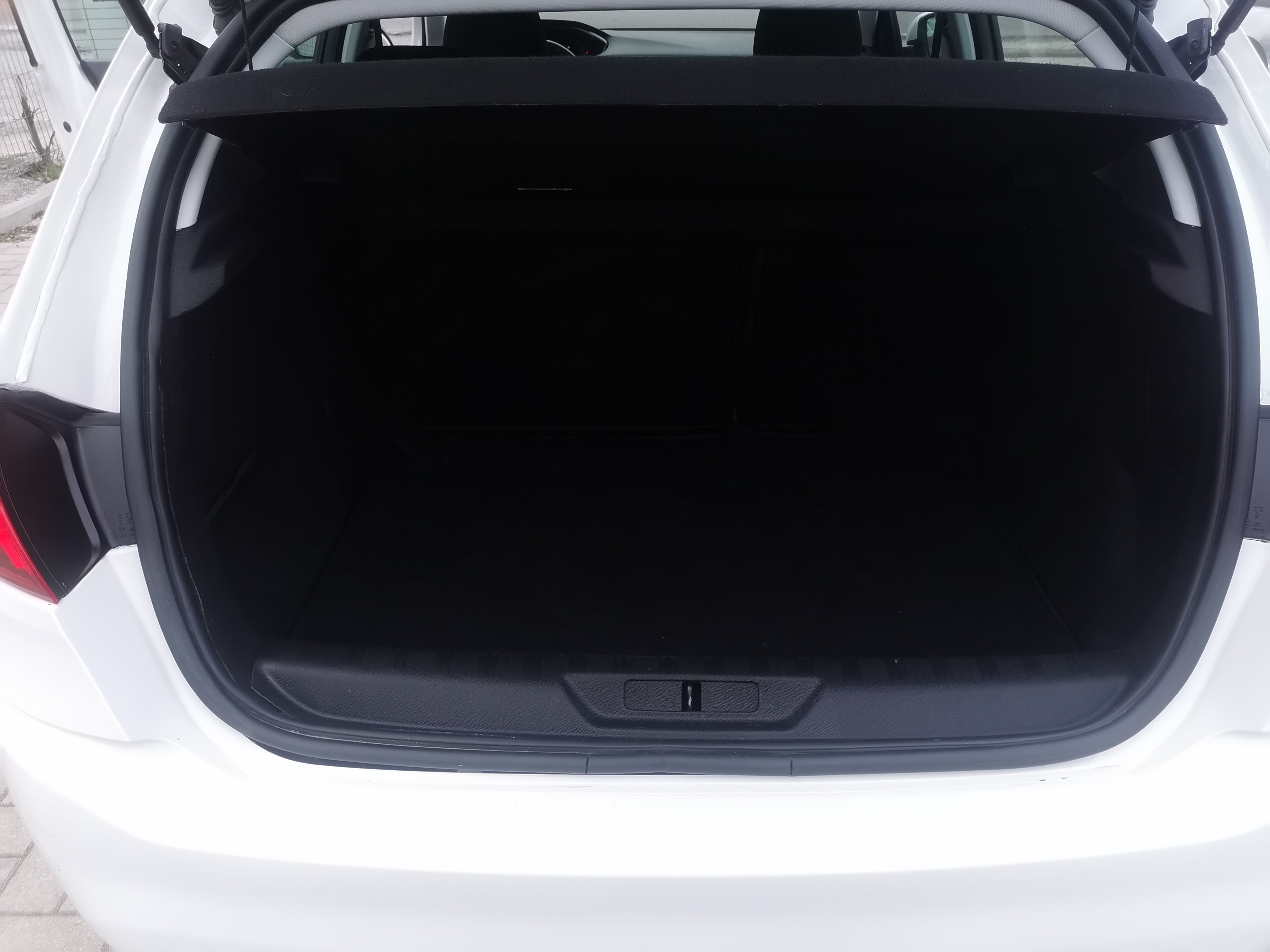 Peugeot 308 III 1.5 BLUEHDI 130 ACTIVE PACK AUTO8